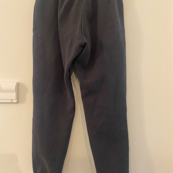 Roots sweats - Picture 2 of 2